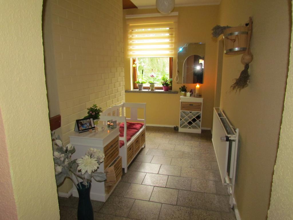 Pension & Sauna Am Lorenz Calbe Exterior foto